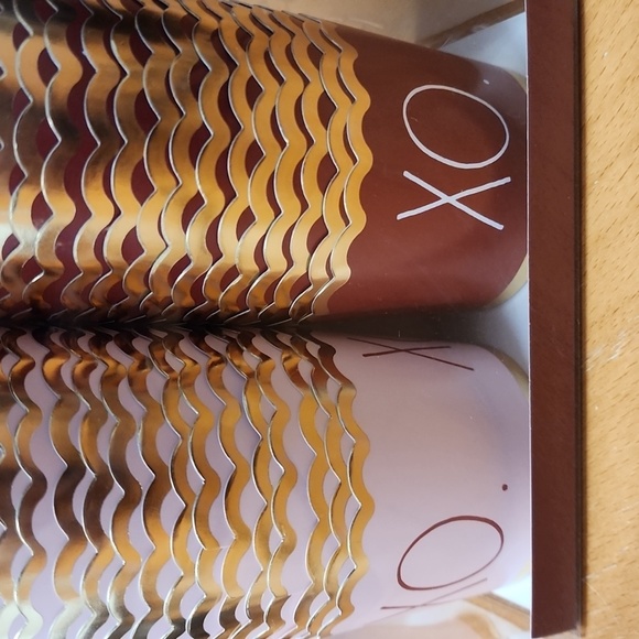 Random Sale - NIB Rae Dunn XO 50 PC Baking Cups - Picture 3 of 3